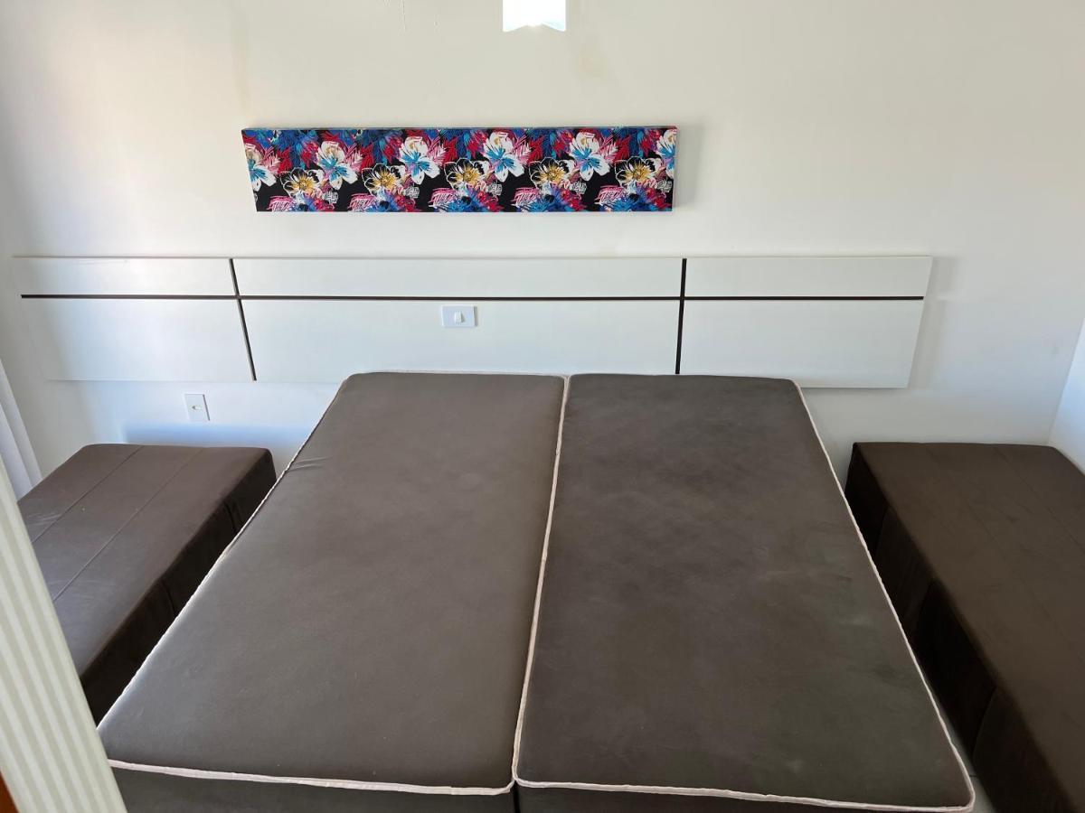 Apartamento 250 Metros Da De Taperapuan Apartment *